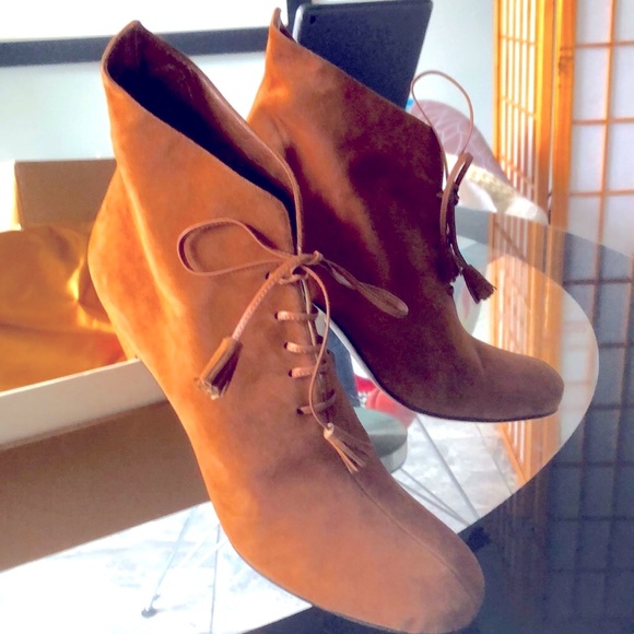 New Creations Salvatore Ferragamo new numbered 145/150. 1938   Originally made . - Picture 2 of 10